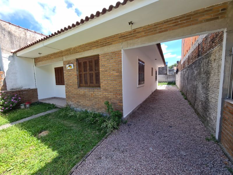 Ótima Casa com laje e pátio no Umuharama