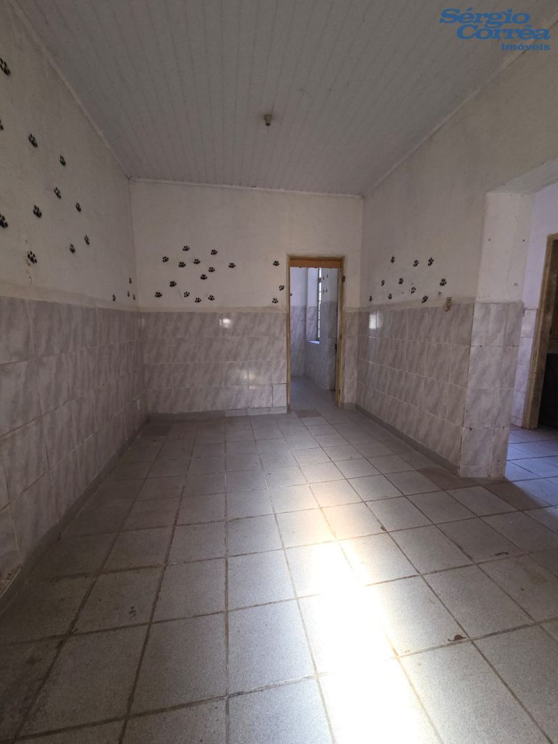 CASA  165m2 RUA PROF ARAÚJO