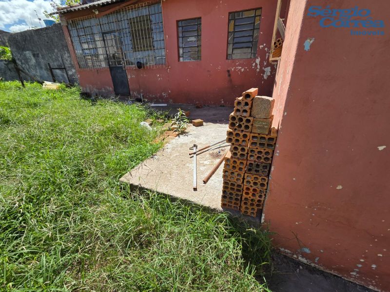 CASA  165m2 RUA PROF ARAÚJO