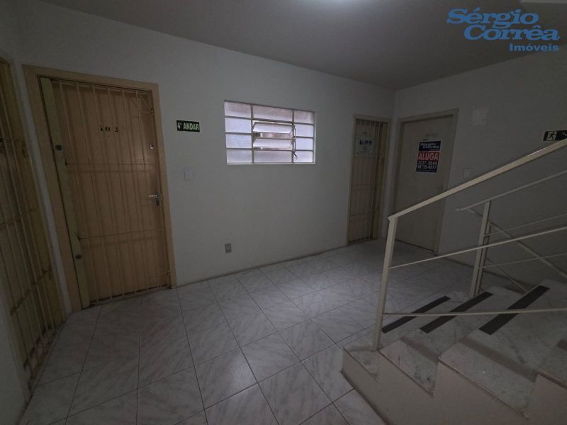 SALA COMERCIAL  C/ELEVADOR CENTRAL