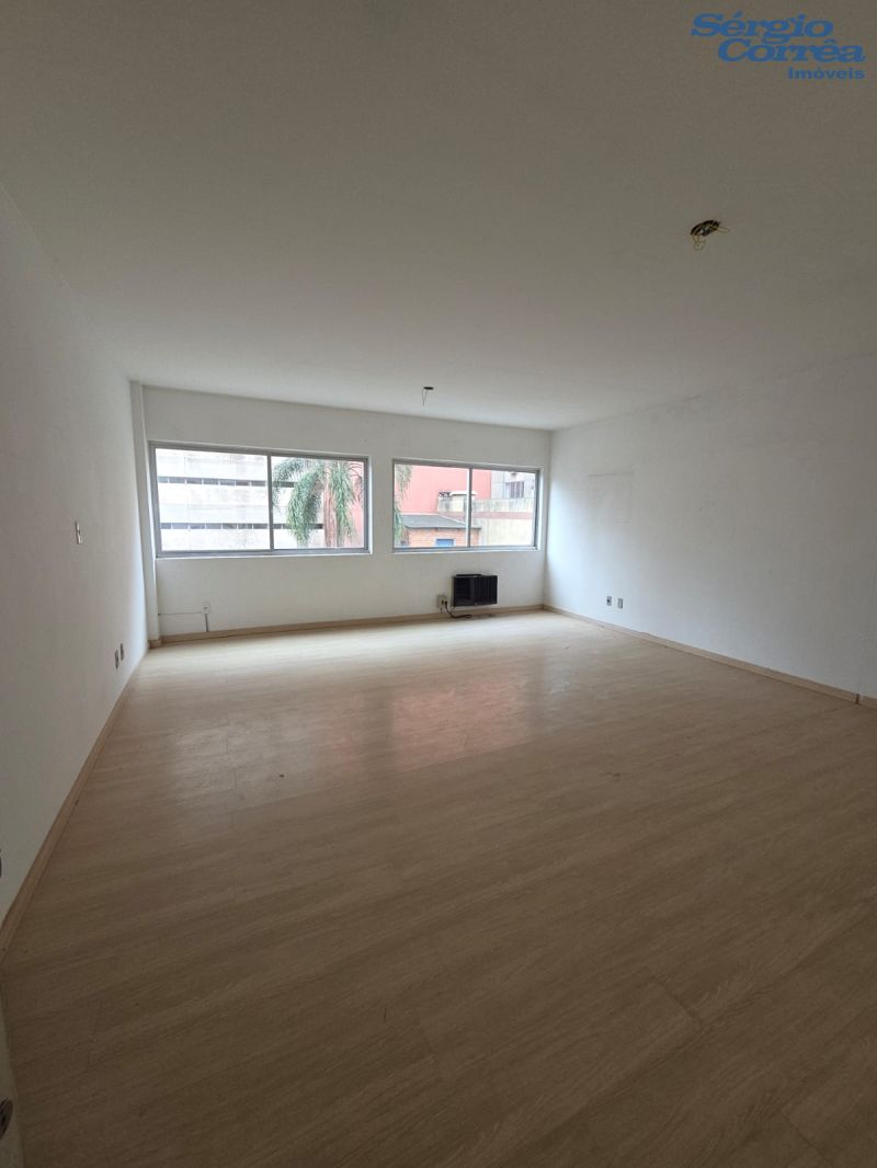 SALA no bairro CENTRO em PELOTAS