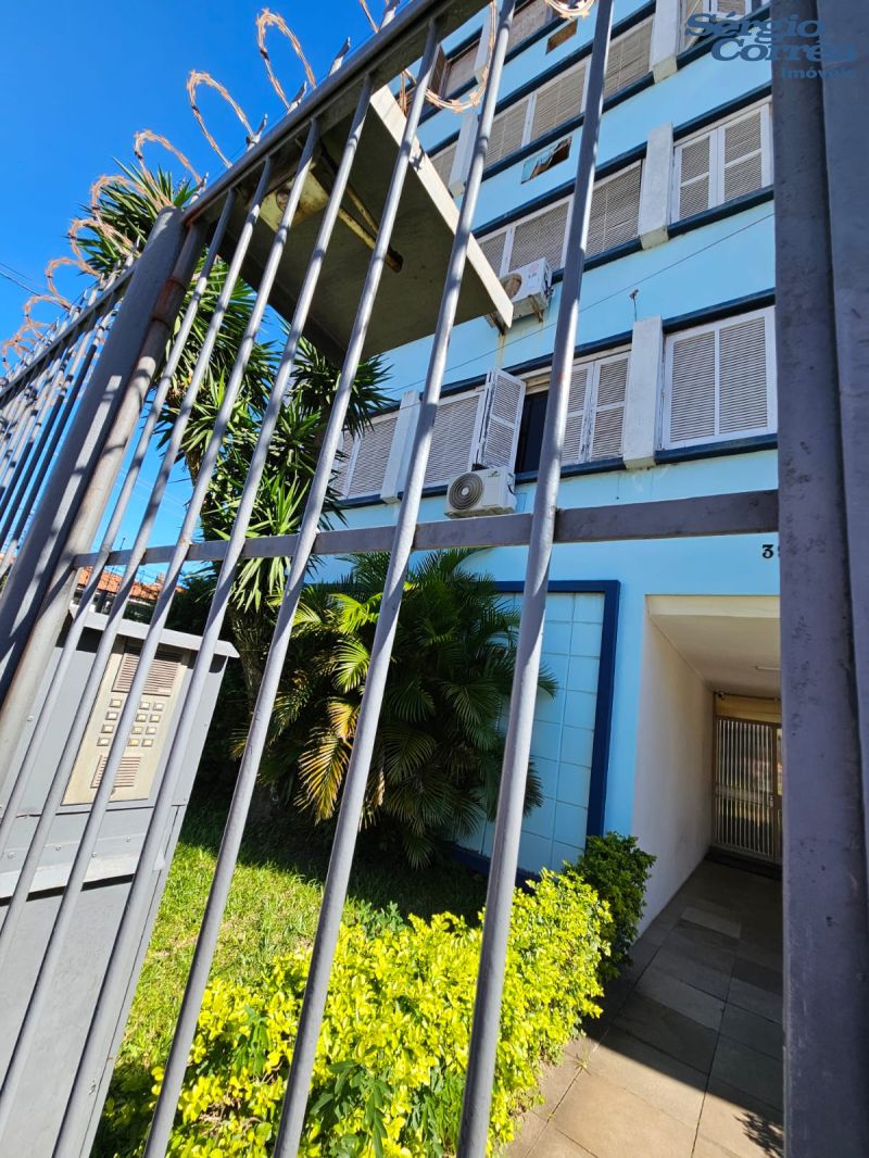 APARTAMENTO 3d  no bairro CENTRO em PELOTAS