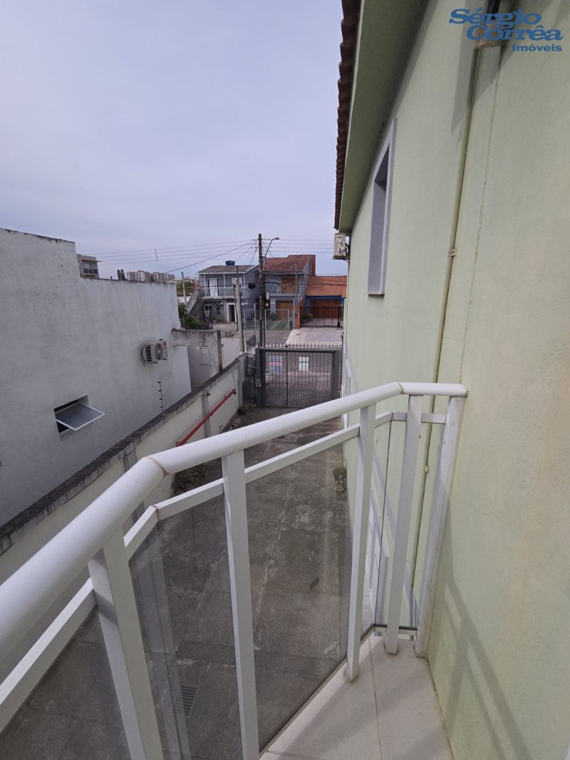 SOBRADO C/SUÍTE/GARAGEM/CHURRASQUEIRA