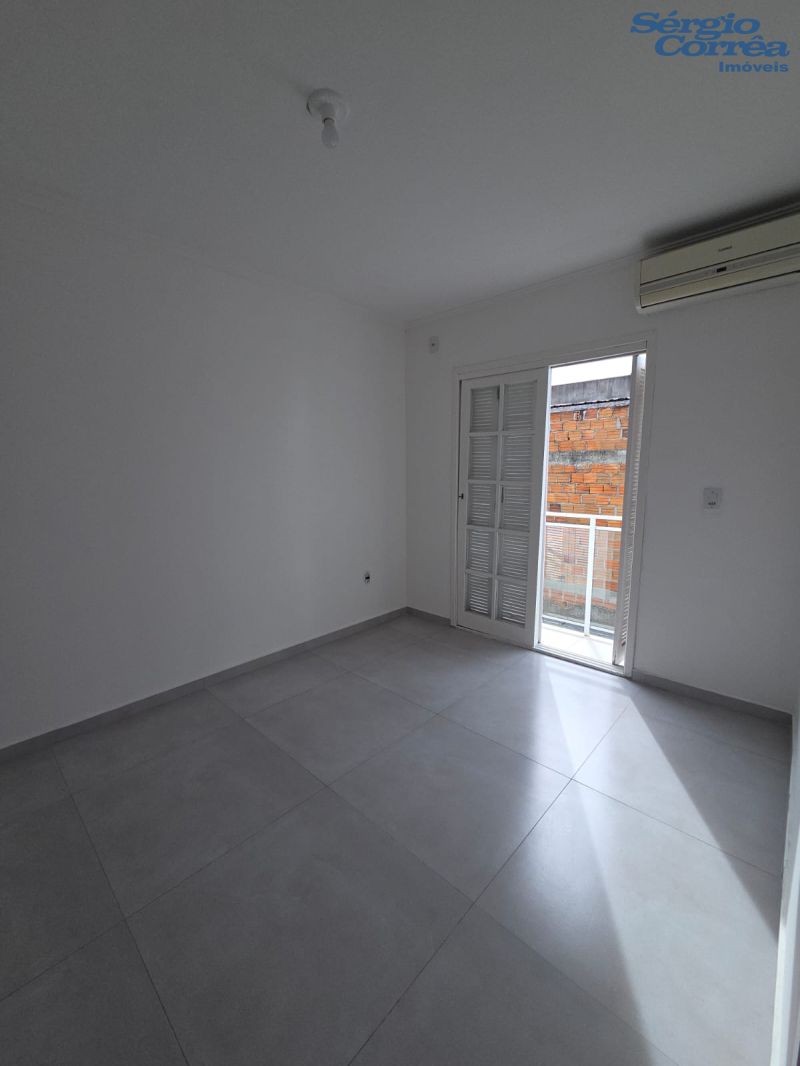 SOBRADO C/SUÍTE/GARAGEM/CHURRASQUEIRA