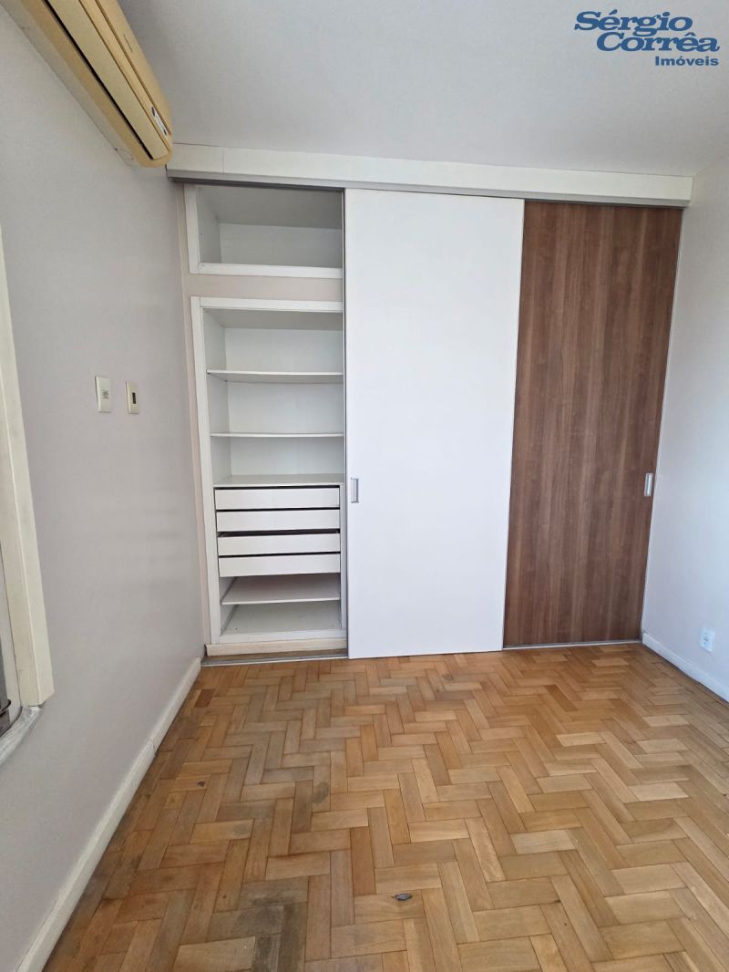 APARTAMENTO CENTRALÍSSIMO E ENSOLARADO