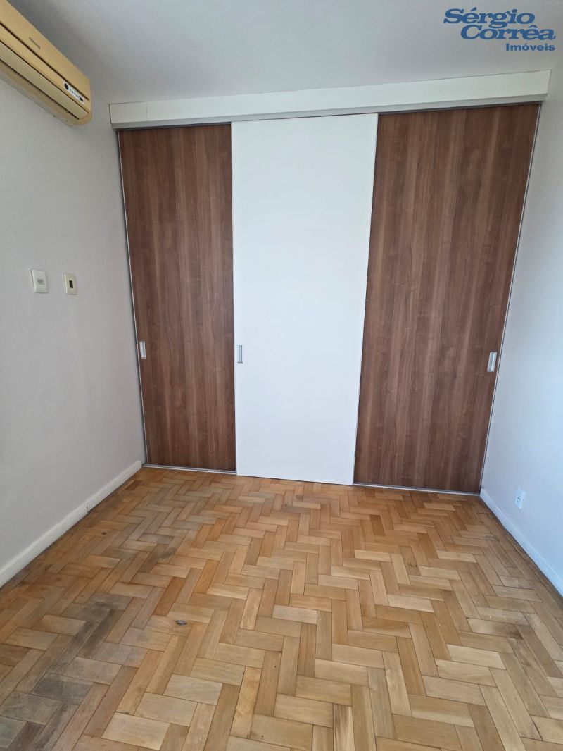 APARTAMENTO CENTRALÍSSIMO E ENSOLARADO