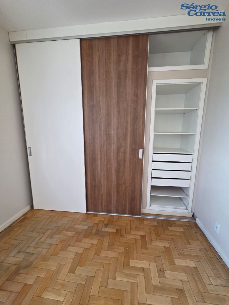 APARTAMENTO CENTRALÍSSIMO E ENSOLARADO