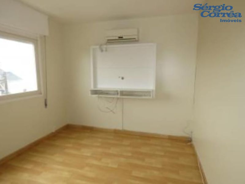 AMPLO APARTAMENTO SEMI-MOBLIADO