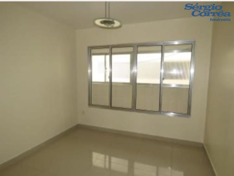 AMPLO APARTAMENTO SEMI-MOBLIADO