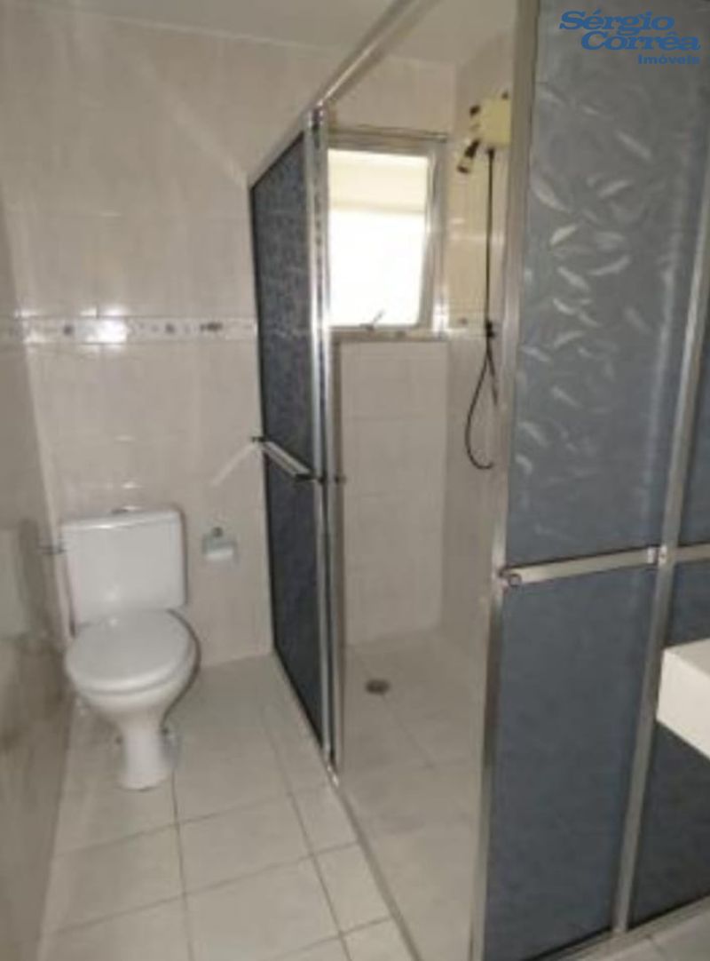 AMPLO APARTAMENTO SEMI-MOBLIADO