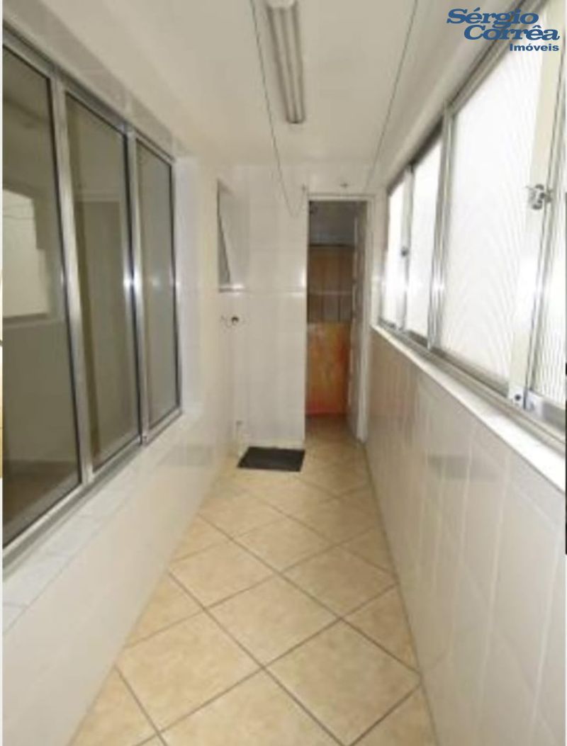 AMPLO APARTAMENTO SEMI-MOBLIADO