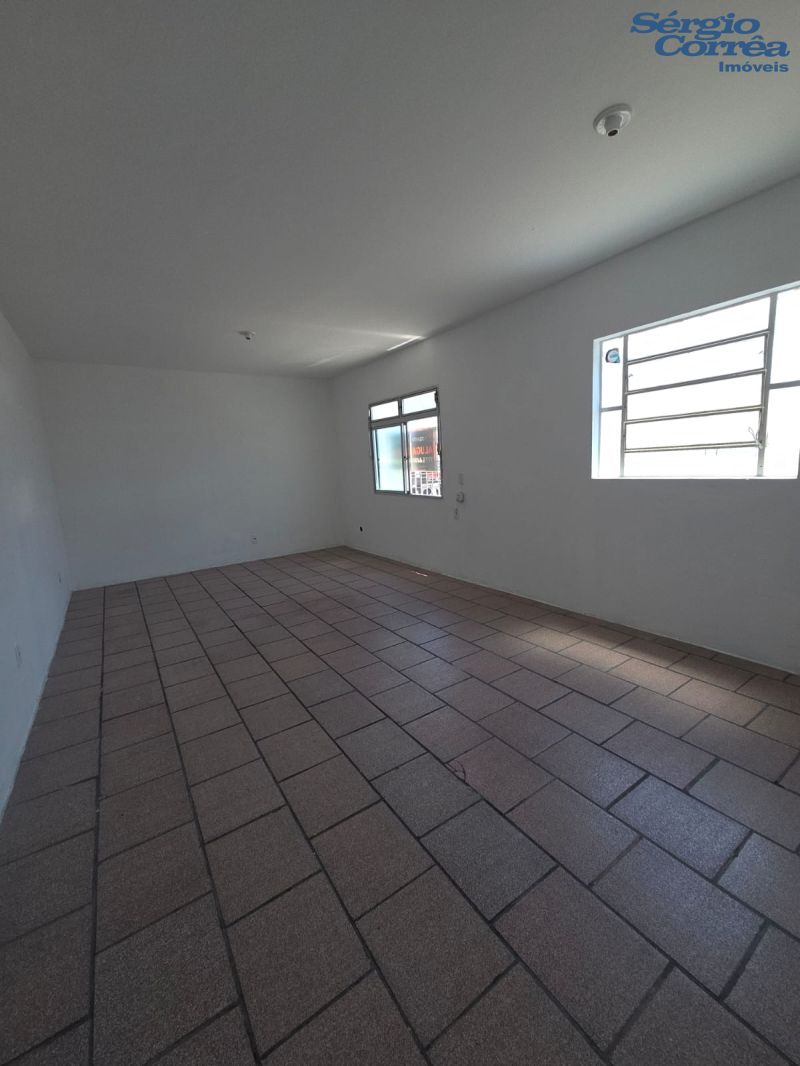 Sala Comercial no Centro: Localização Privilegiada com Ótimo Custo-Benefício