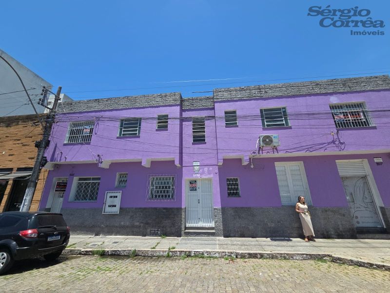 Sala Comercial no Centro: Localização Privilegiada com Ótimo Custo-Benefício