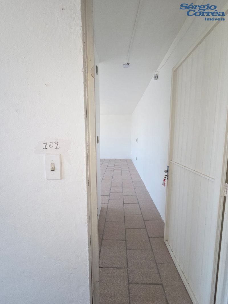 Sala Comercial no Centro: Localização Privilegiada com Ótimo Custo-Benefício