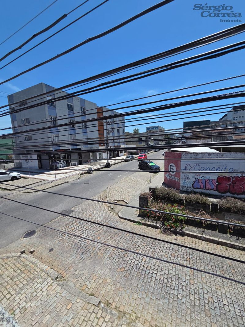 Sala Comercial no Centro: Localização Privilegiada com Ótimo Custo-Benefício