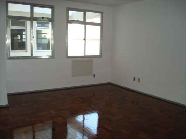 SALA no bairro CENTRO em PELOTAS