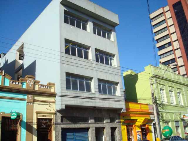 SALA AMPLA RUA VOLUNTARIOS 72M2