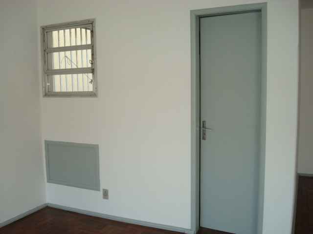 SALA AMPLA RUA VOLUNTARIOS 72M2