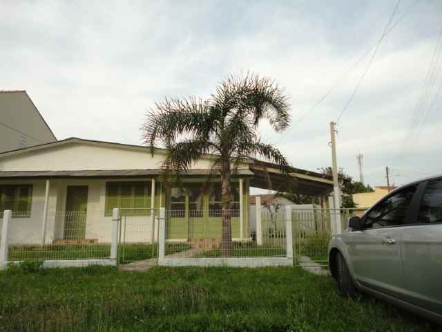CASA 2d  no bairro LARANJAL em PELOTAS