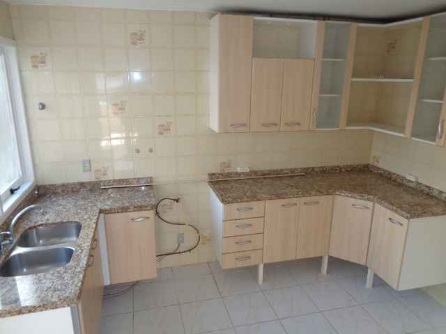 ÓTIMO APARTAMENTO RUA QUINZE 