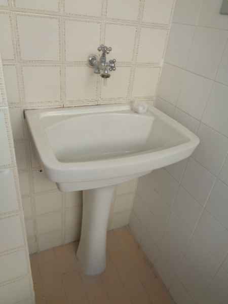 ÓTIMO APARTAMENTO RUA QUINZE 