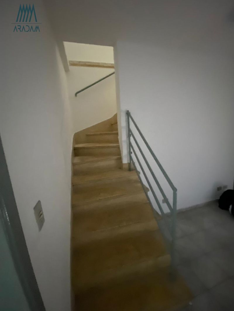 Linda Casa para Locao no Parque Bristol  Confor...