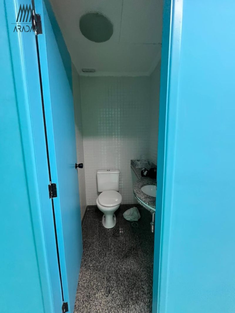 Sala Comercial em Frente a estação Moe...