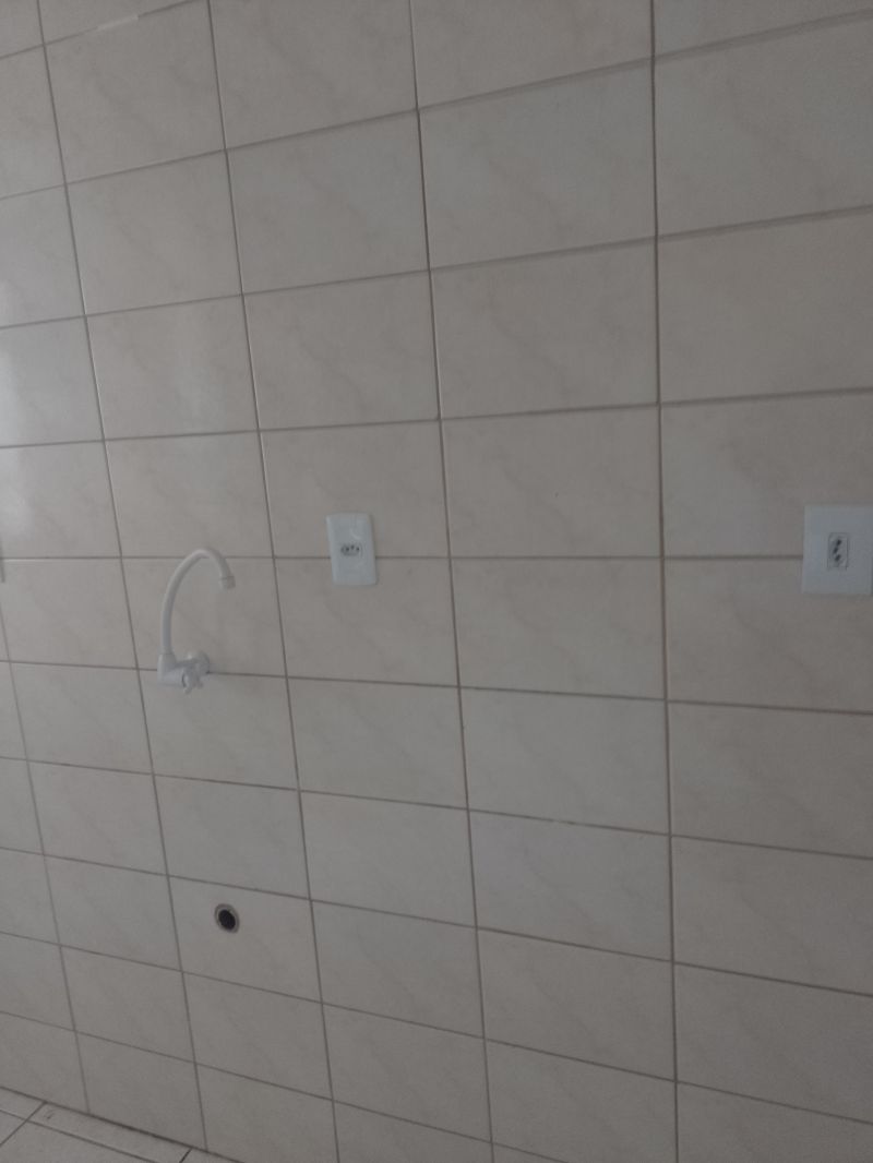 Kit / JK 1 quarto  no bairro CENTRO em PELOTAS