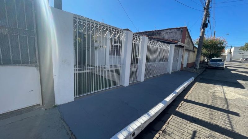 Casa 3d  no bairro Pedregulho em GUARATINGUETA