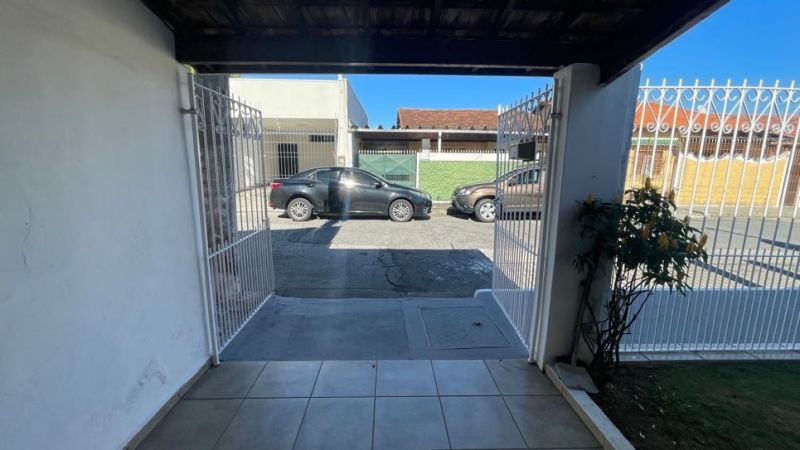 Casa 3d  no bairro Pedregulho em GUARATINGUETA