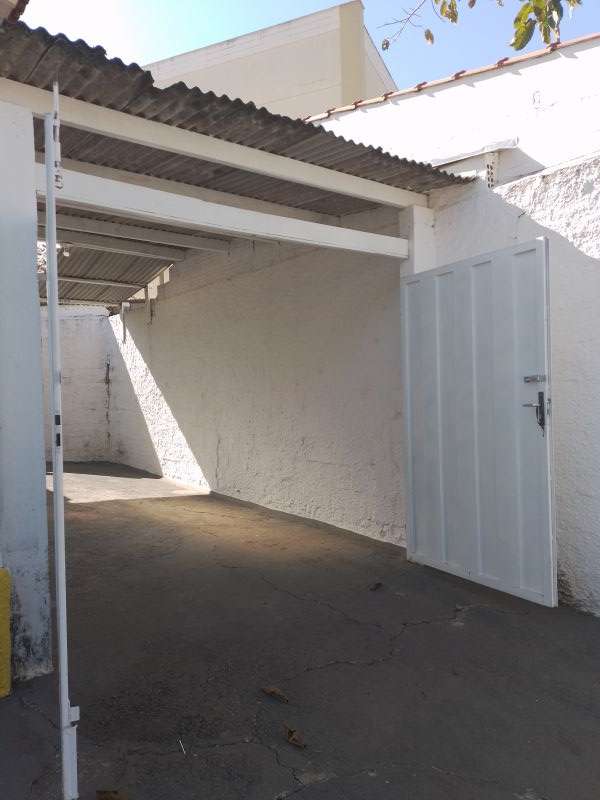 Casa 2d  no bairro Pedregulho em GUARATINGUETA