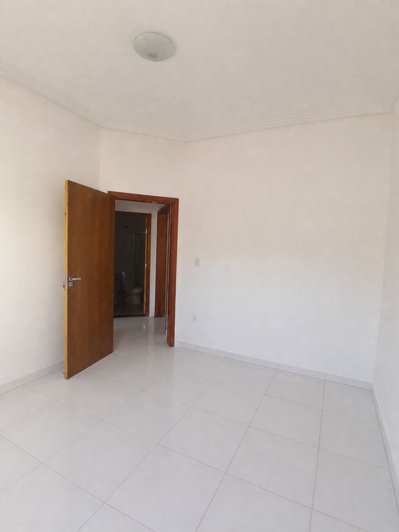 Apartamento 2d  no bairro Jardim Rony em GUARATINGUETA