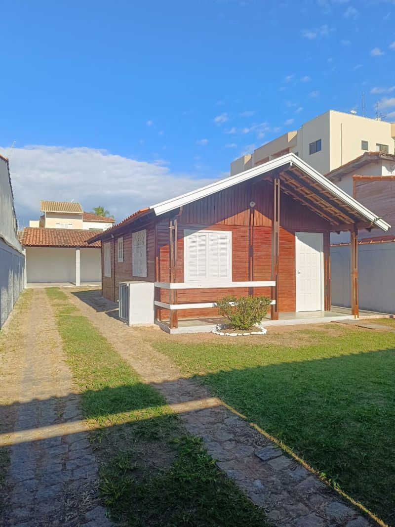 Casa 2d  no bairro Jardim Rony em GUARATINGUETA