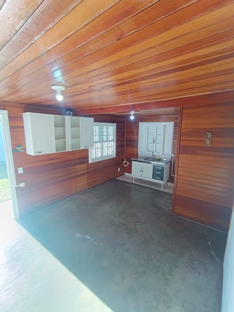Casa 2d  no bairro Jardim Rony em GUARATINGUETA