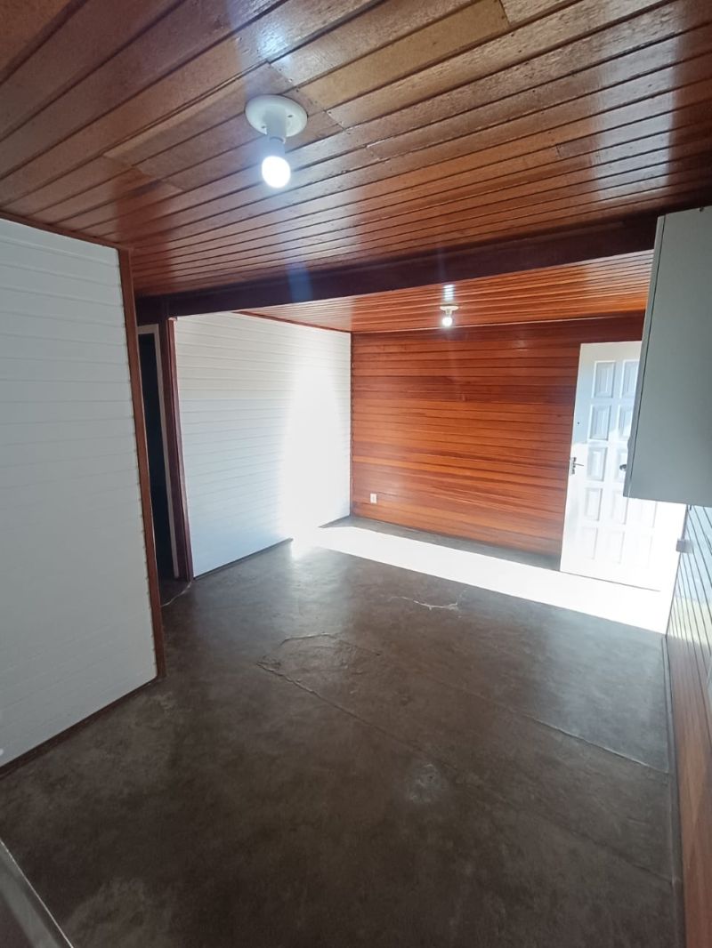 Casa 2d  no bairro Jardim Rony em GUARATINGUETA
