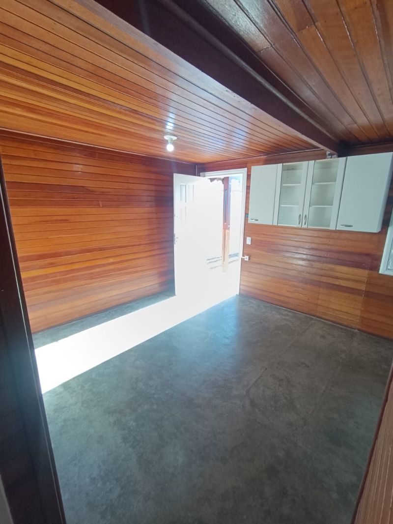 Casa 2d  no bairro Jardim Rony em GUARATINGUETA