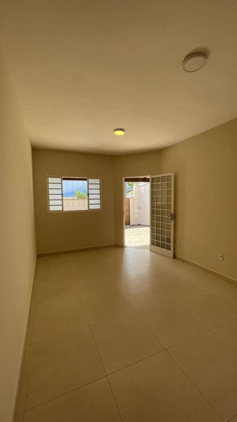 Casa 3d  no bairro Coopemi em GUARATINGUETA