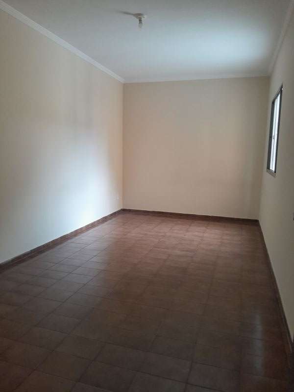 Casa 3d  no bairro Pedregulho em GUARATINGUETA