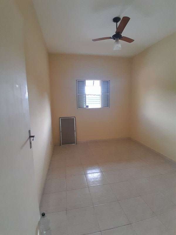 Apartamento 2d  no bairro Vila Comendador Rodrigues Alves em GUARATINGUETA