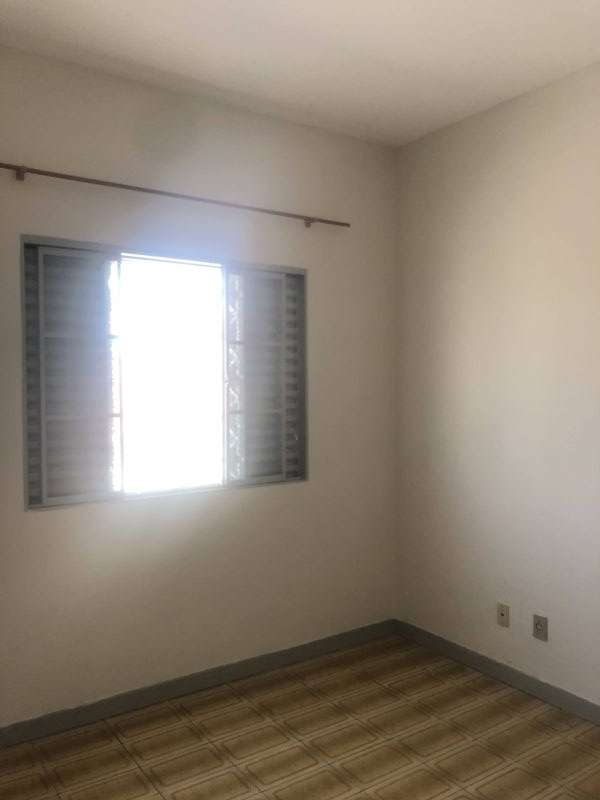 Apartamento 2d  no bairro Jardim Rony em GUARATINGUETA