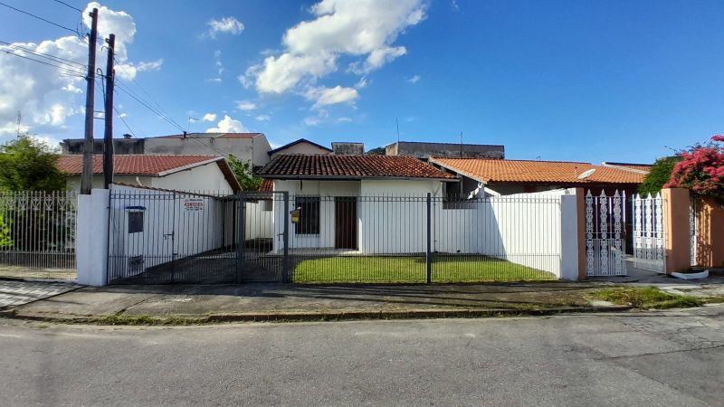 Casa 2d  no bairro Parque das Arvores  em GUARATINGUETA