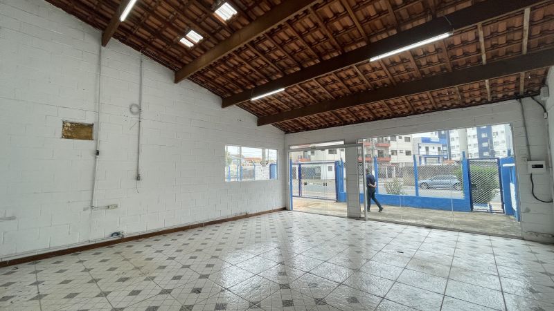 Ponto Comercial no bairro Pedregulho em GUARATINGUETA