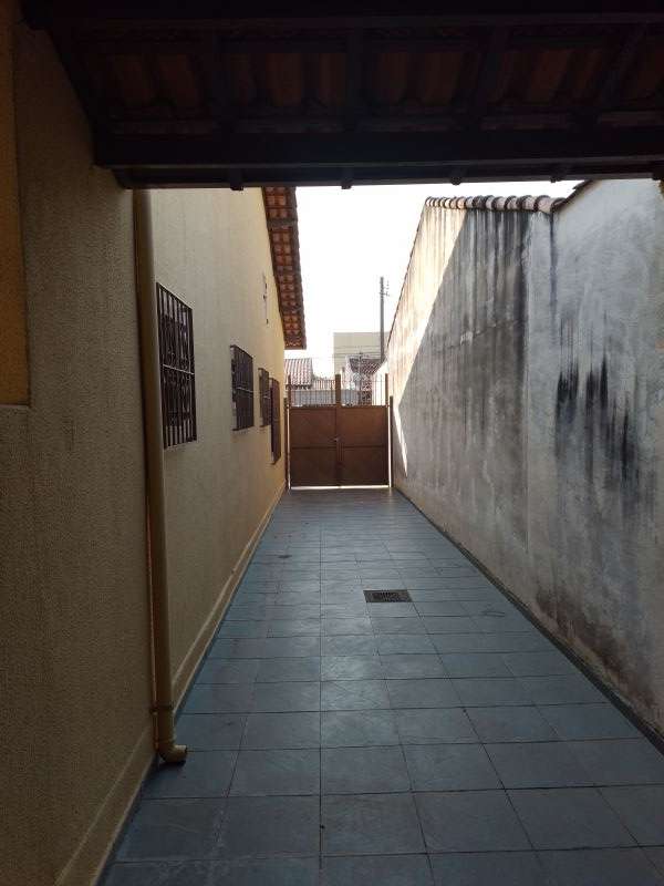 Casa 3d  no bairro Vila Comendador Rodrigues Alves em GUARATINGUETA