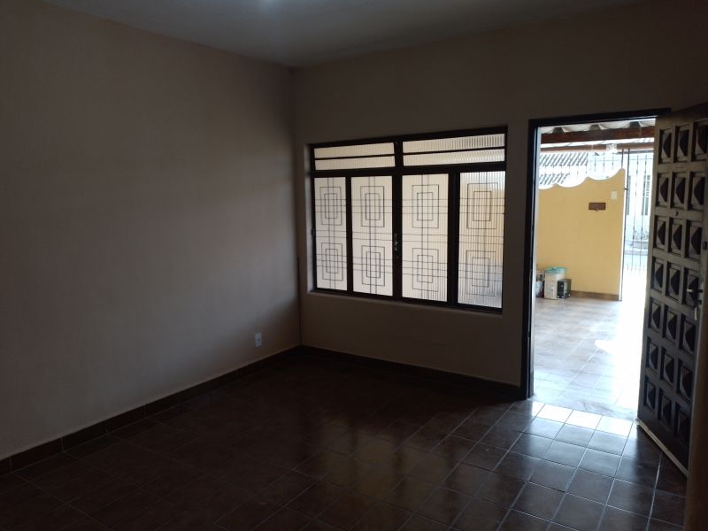 Casa 3d  no bairro Vila Comendador Rodrigues Alves em GUARATINGUETA