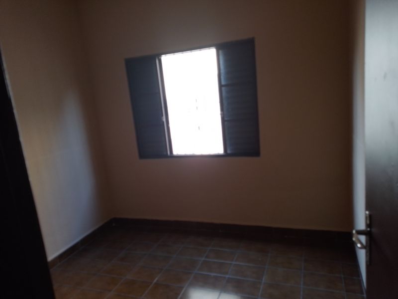 Casa 3d  no bairro Vila Comendador Rodrigues Alves em GUARATINGUETA