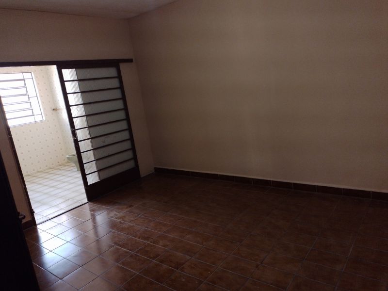 Casa 3d  no bairro Vila Comendador Rodrigues Alves em GUARATINGUETA