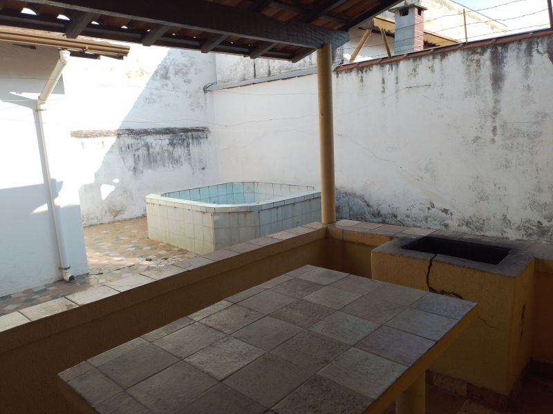 Casa 3d  no bairro Vila Comendador Rodrigues Alves em GUARATINGUETA