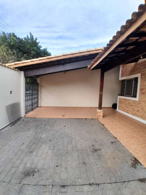 Casa 2d  no bairro Jardim Rony em GUARATINGUETA