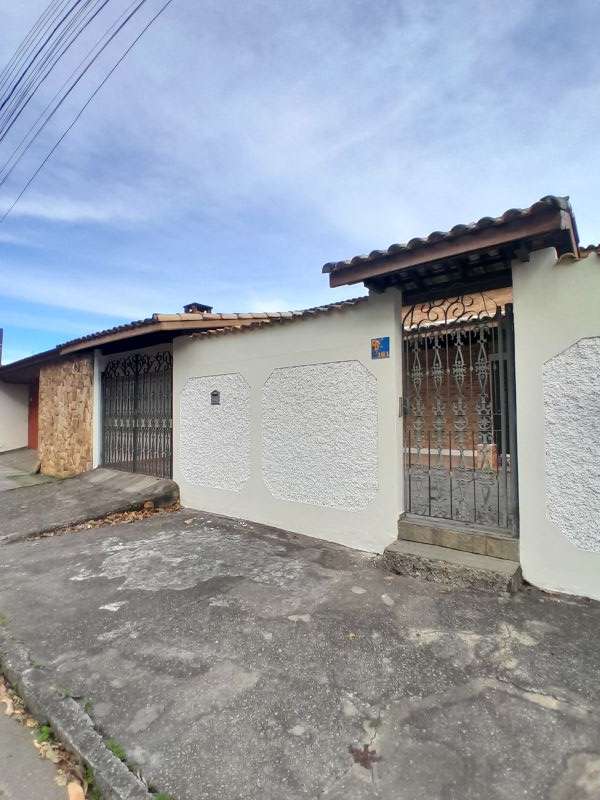 Casa 2d  no bairro Jardim Rony em GUARATINGUETA