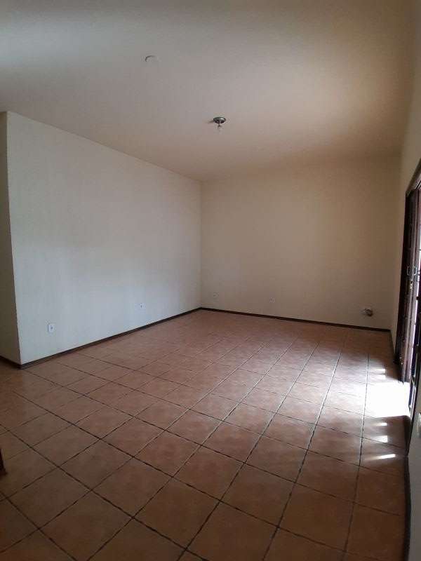 Casa 2d  no bairro Jardim Rony em GUARATINGUETA